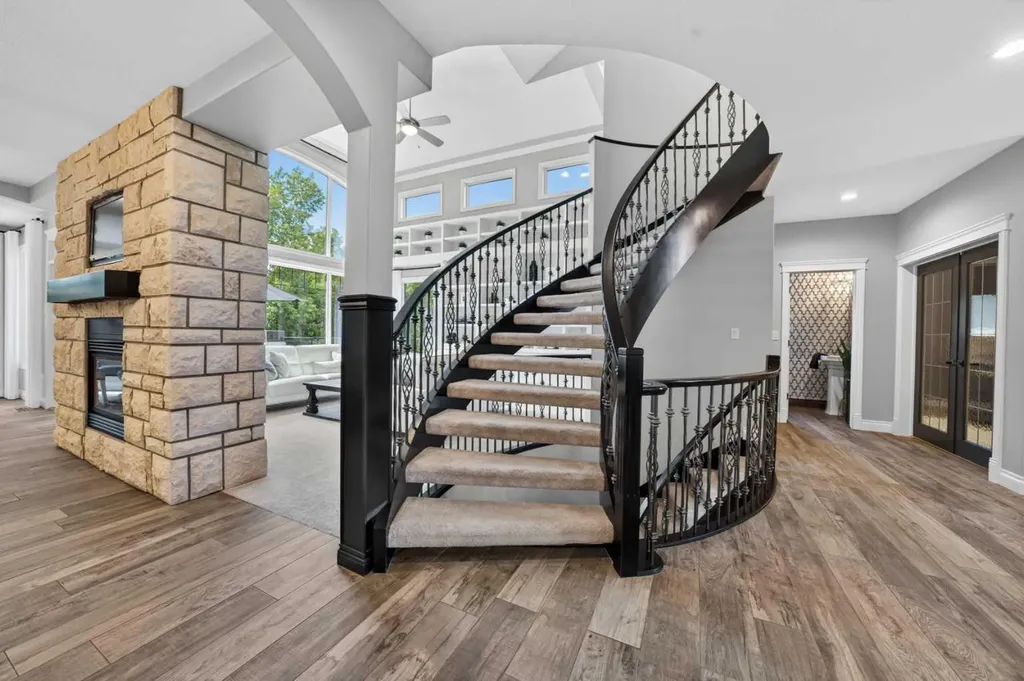50 Spring Valley Place SW Calgary AB T3H 4V1
