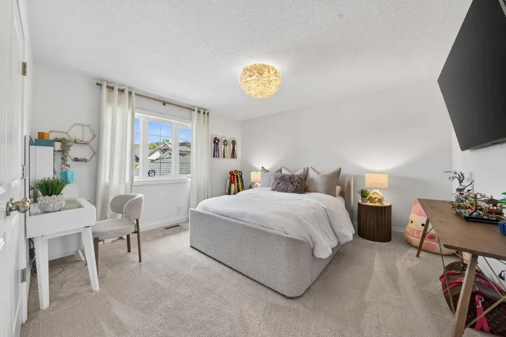 50 Spring Valley Place SW Calgary AB T3H 4V1