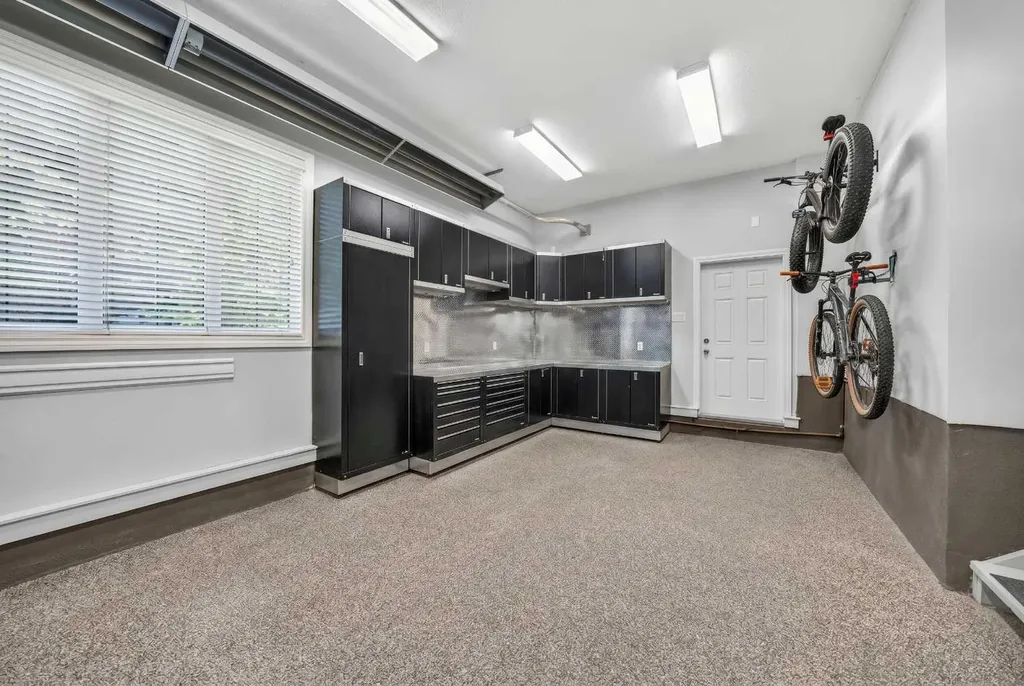 50 Spring Valley Place SW Calgary AB T3H 4V1