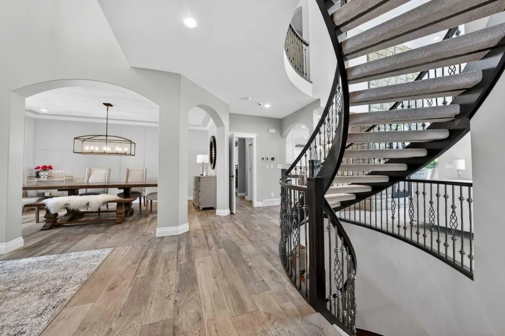 50 Spring Valley Place SW Calgary AB T3H 4V1