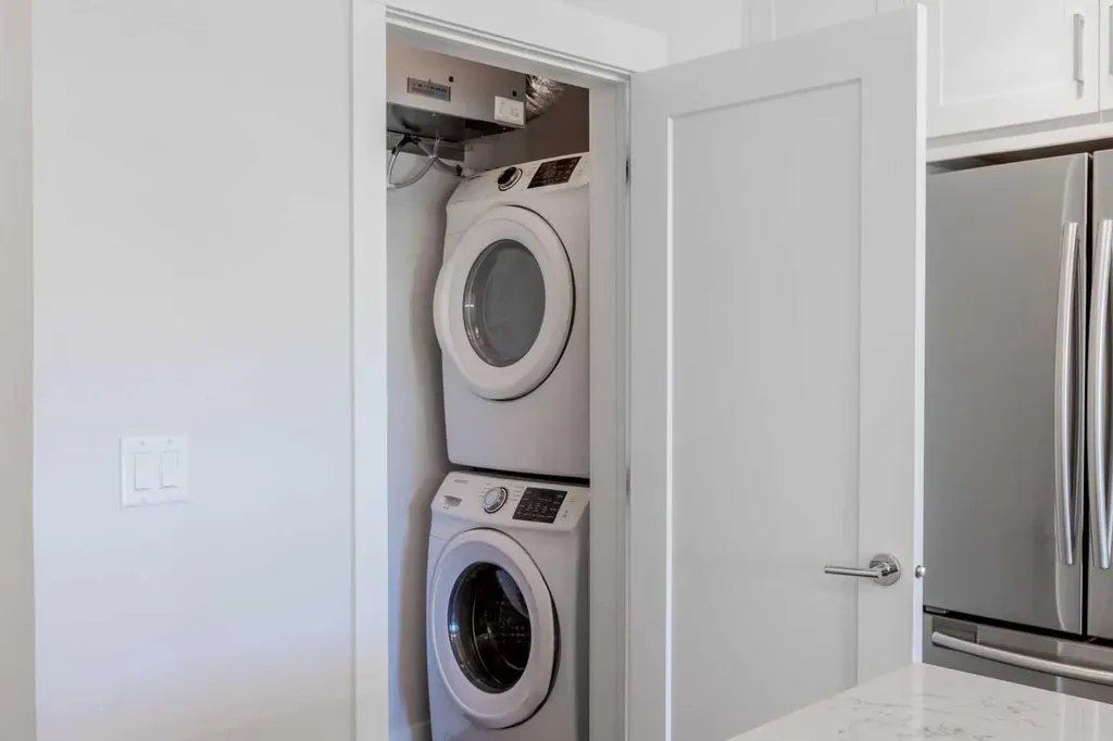 300 Auburn Meadows Common SE Calgary AB T3M3E7