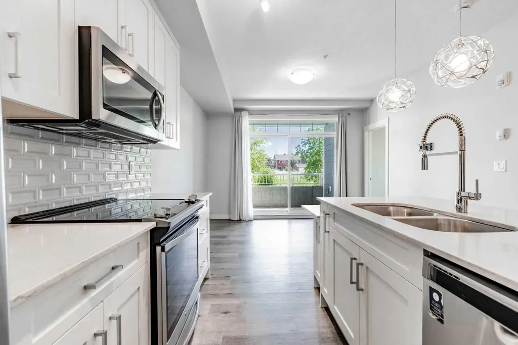 300 Auburn Meadows Common SE Calgary AB T3M3E7