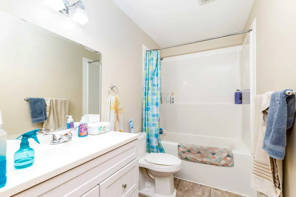 63 Mclevin Crescent Red Deer AB T4R 1S8
