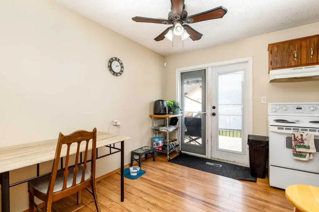 63 Mclevin Crescent Red Deer AB T4R 1S8