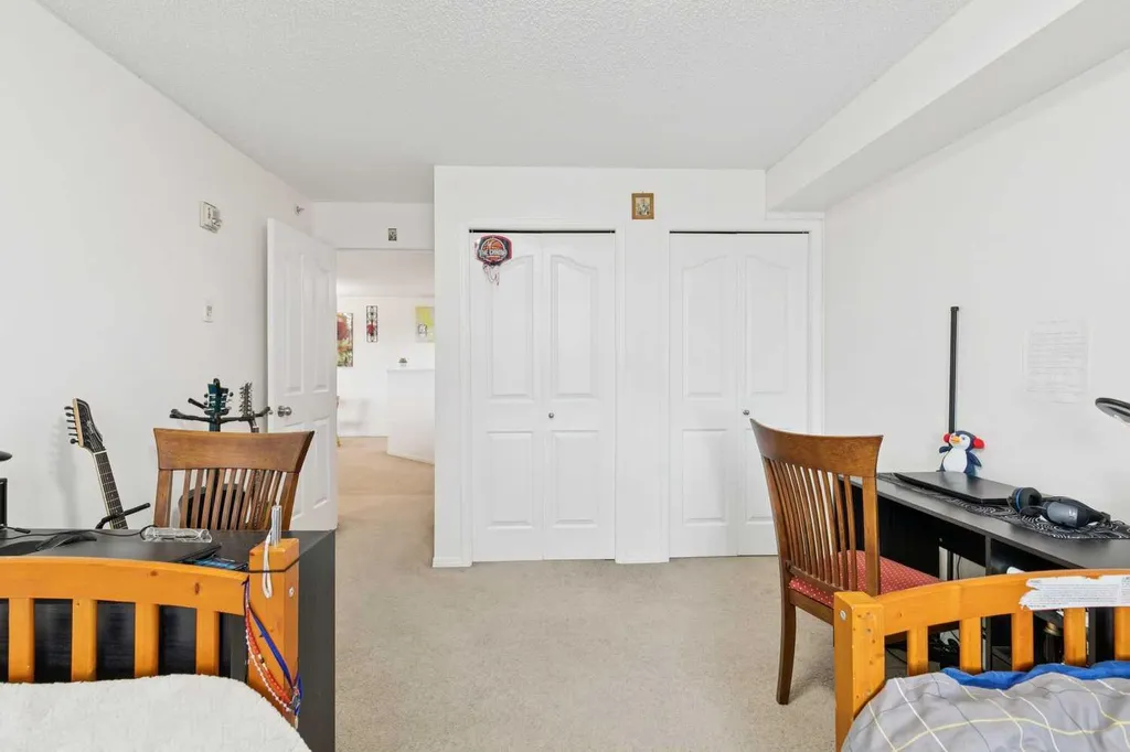 12 Cimarron Common Okotoks AB T1S 2G1