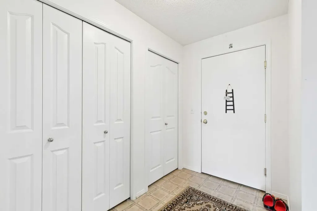 12 Cimarron Common Okotoks AB T1S 2G1