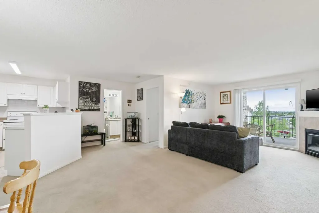 12 Cimarron Common Okotoks AB T1S 2G1