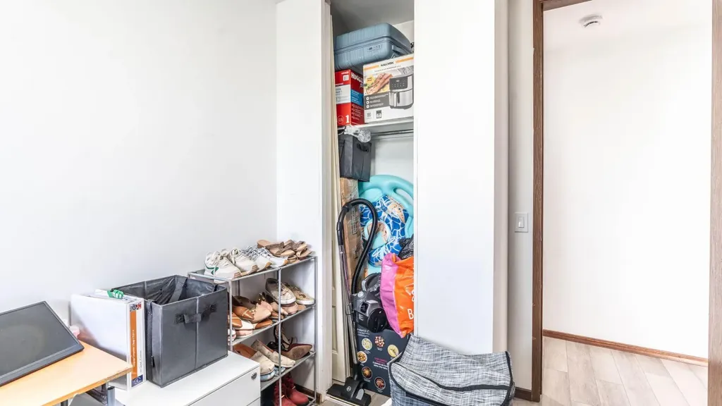 379 Maitland Crescent NE Calgary AB T2A5T6