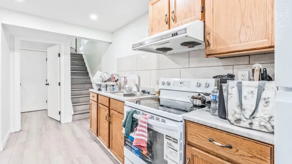 379 Maitland Crescent NE Calgary AB T2A5T6