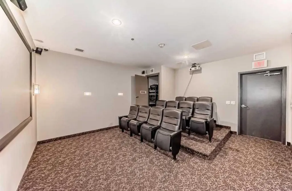 210 15 Avenue SE Calgary AB T2G 0B5
