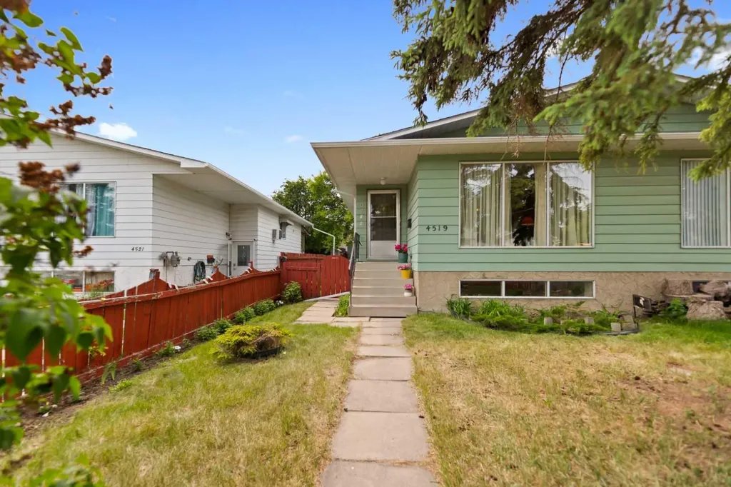4519 26 Avenue SE Calgary AB T2B 2K4