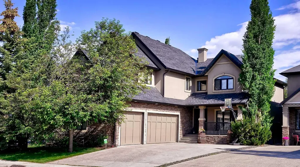 30 Aspen Meadows Park SW Calgary AB T3H 5Z7
