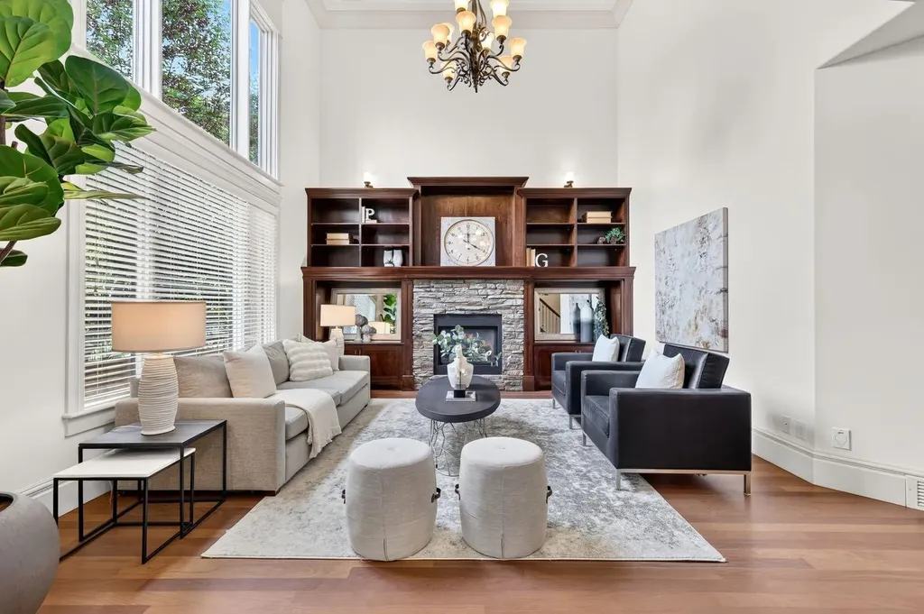 30 Aspen Meadows Park SW Calgary AB T3H 5Z7