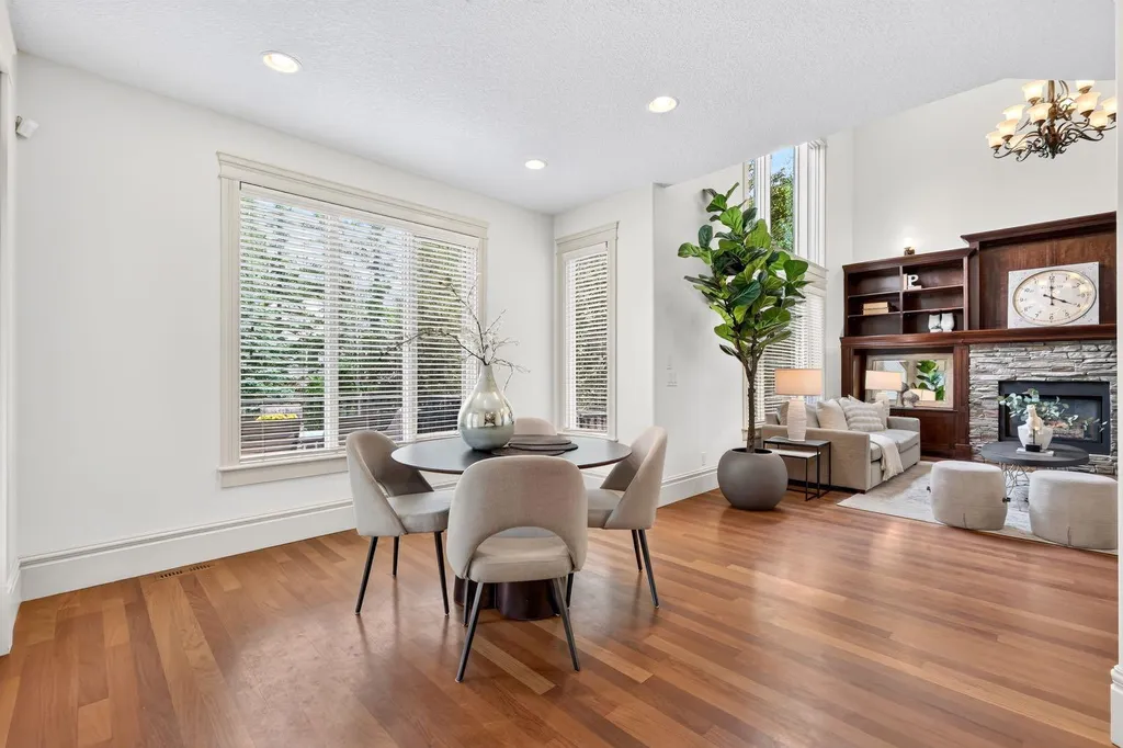 30 Aspen Meadows Park SW Calgary AB T3H 5Z7