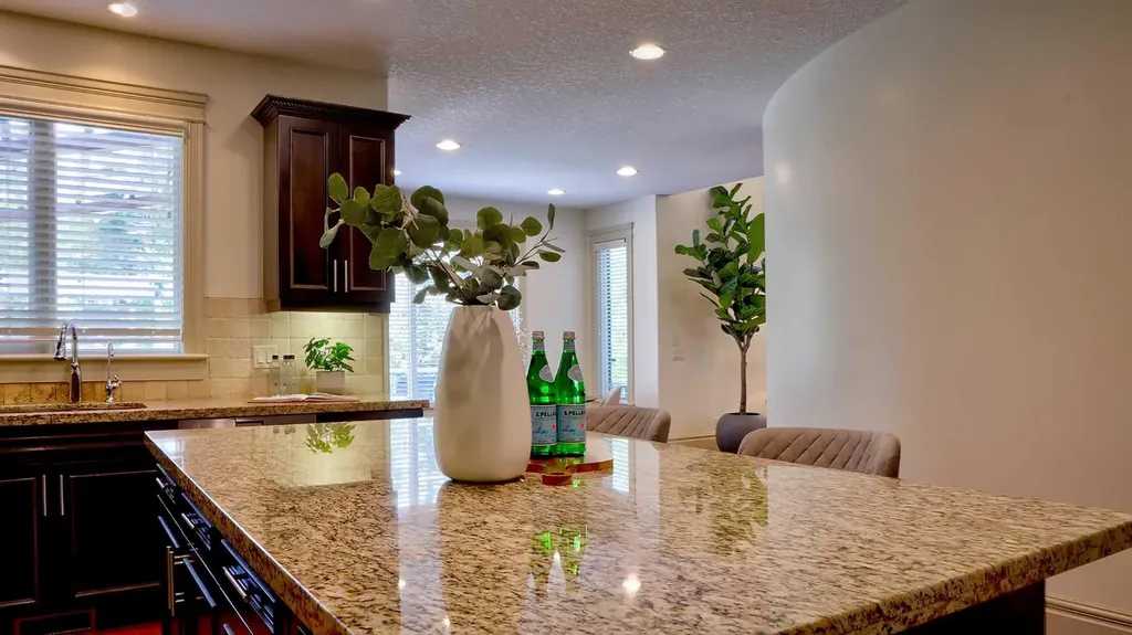 30 Aspen Meadows Park SW Calgary AB T3H 5Z7