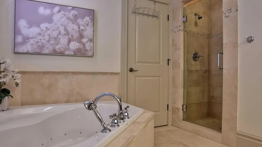 30 Aspen Meadows Park SW Calgary AB T3H 5Z7