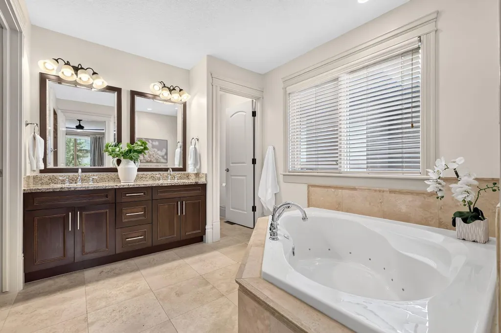 30 Aspen Meadows Park SW Calgary AB T3H 5Z7
