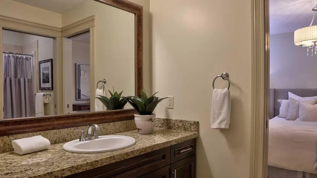 30 Aspen Meadows Park SW Calgary AB T3H 5Z7