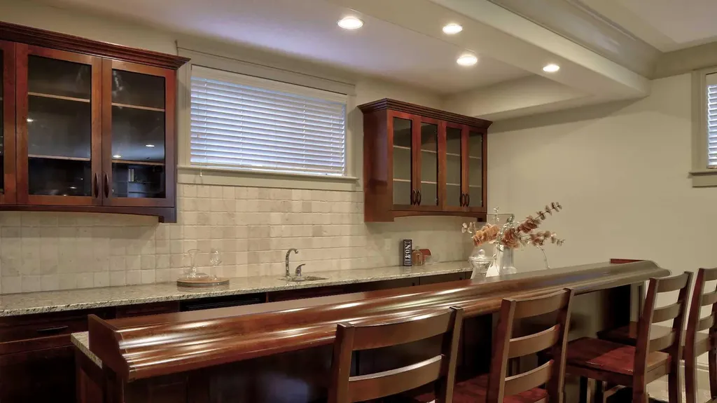 30 Aspen Meadows Park SW Calgary AB T3H 5Z7
