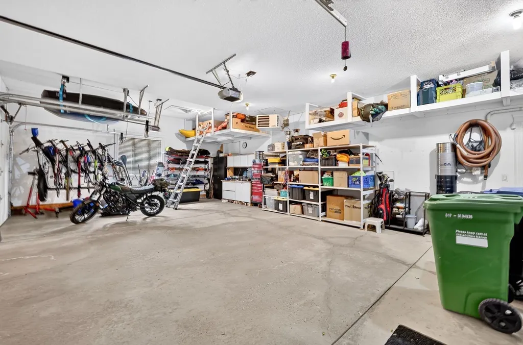 30 Aspen Meadows Park SW Calgary AB T3H 5Z7