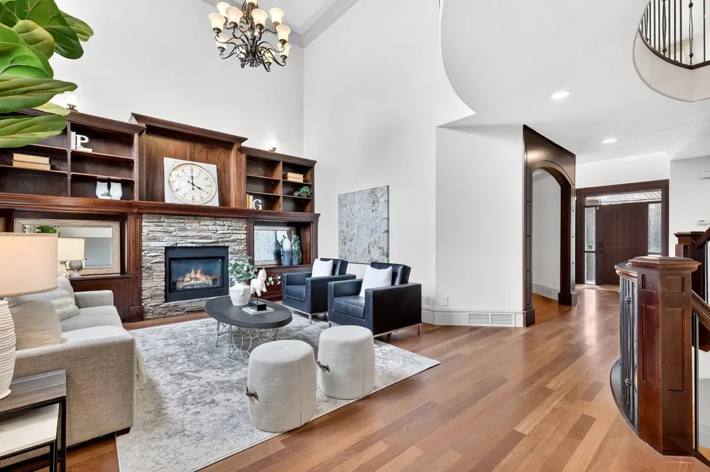 30 Aspen Meadows Park SW Calgary AB T3H 5Z7