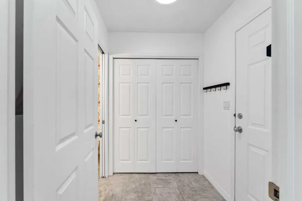 70 Sunrise Street SW Medicine Hat AB T1B 4N9