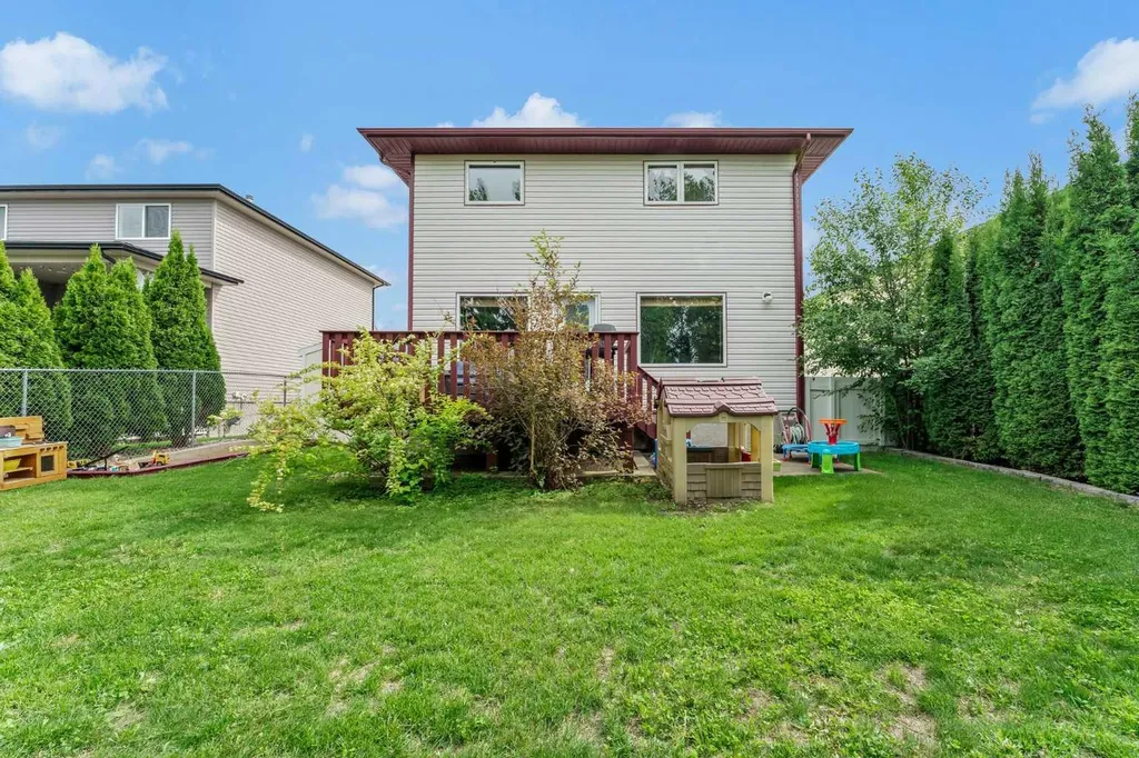 70 Sunrise Street SW Medicine Hat AB T1B 4N9