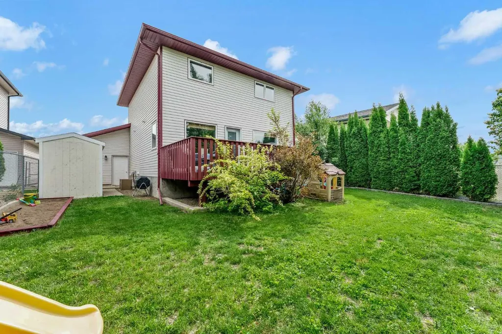 70 Sunrise Street SW Medicine Hat AB T1B 4N9
