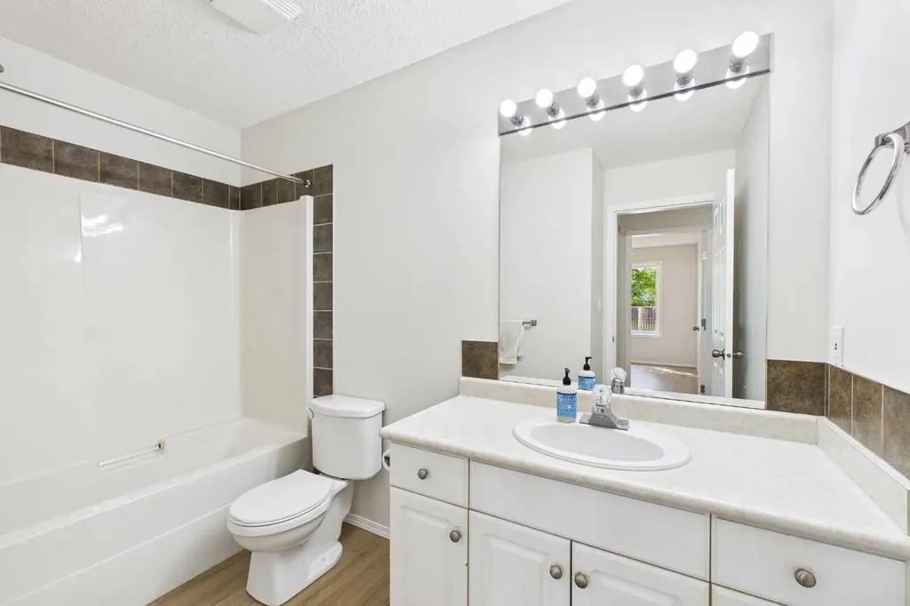 616 19 Street SE High River AB T1V 1T1