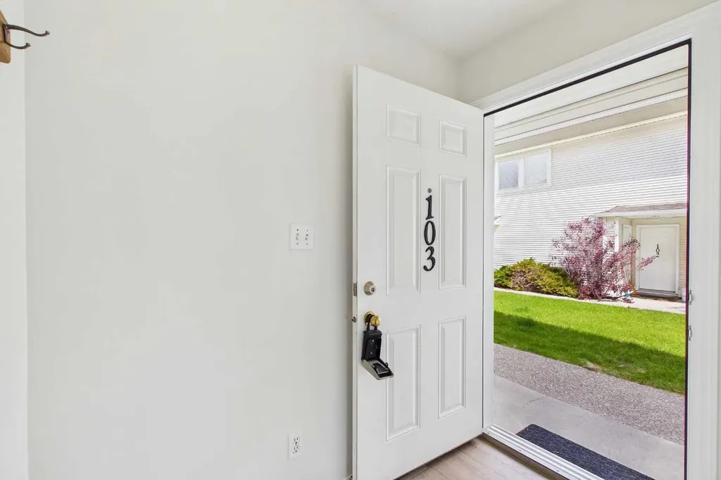 616 19 Street SE High River AB T1V 1T1