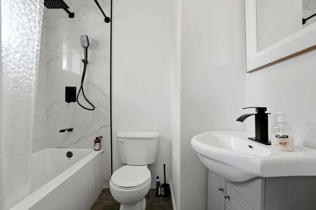 5048 Whitestone Way NE Calgary AB T1Y 1T1