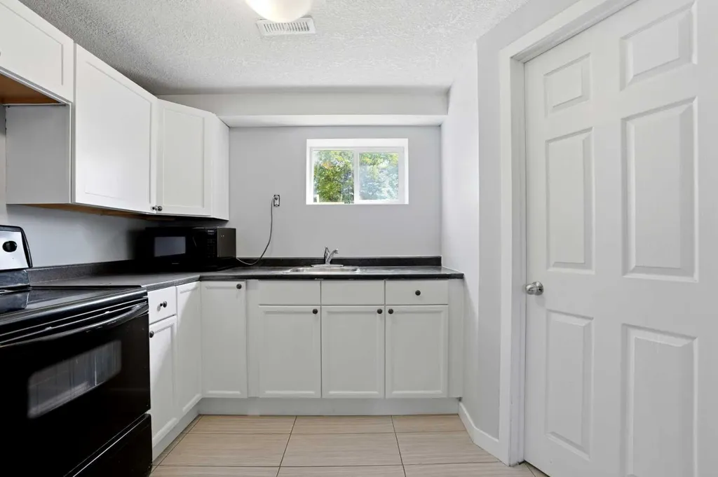 5048 Whitestone Way NE Calgary AB T1Y 1T1