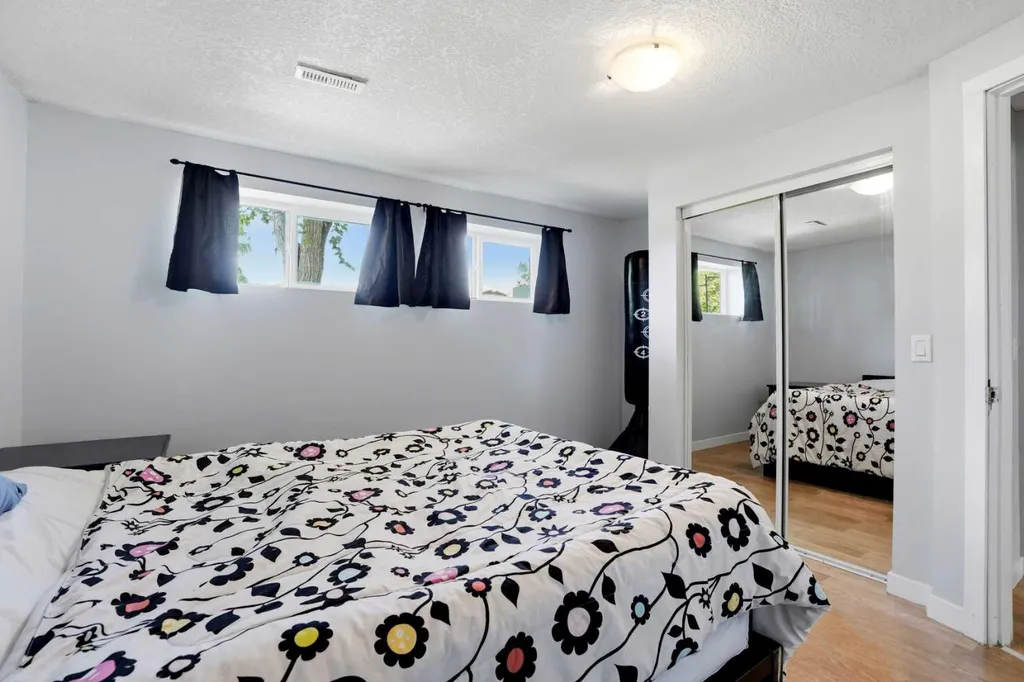 5048 Whitestone Way NE Calgary AB T1Y 1T1