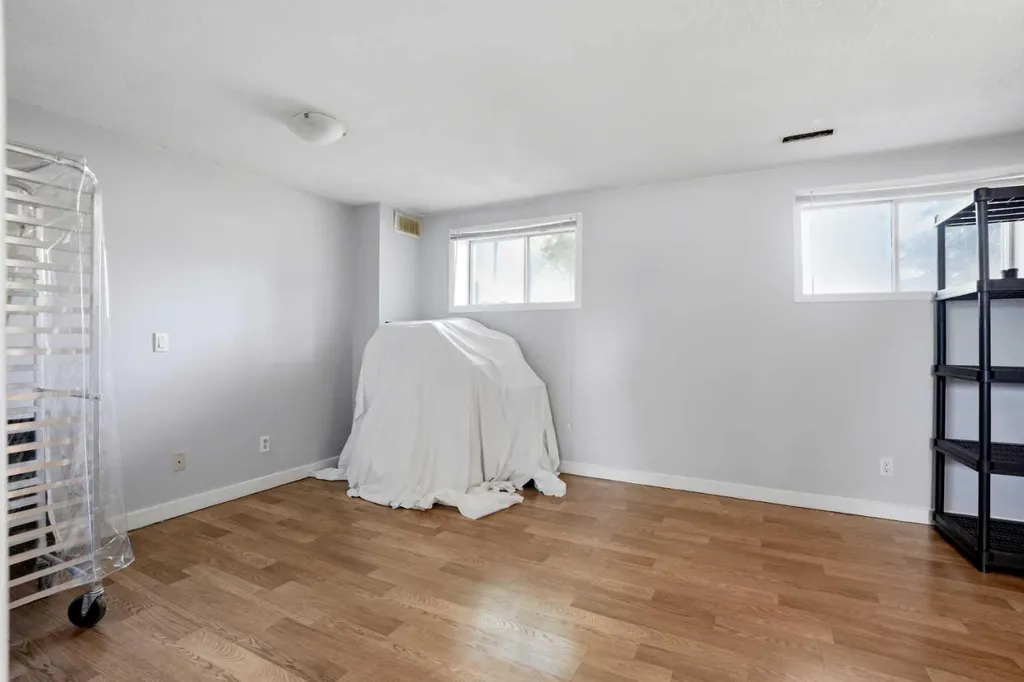 5048 Whitestone Way NE Calgary AB T1Y 1T1