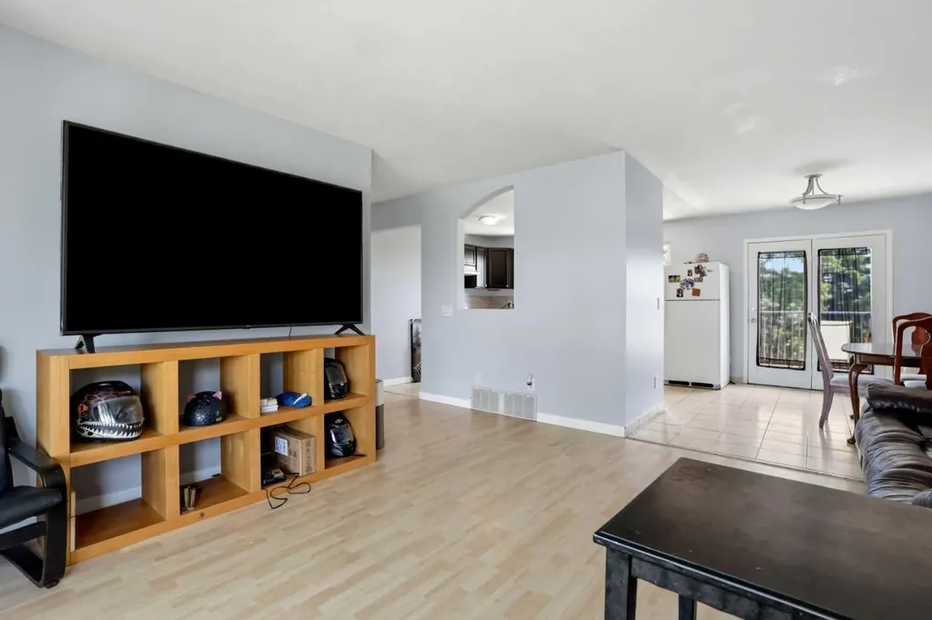 5048 Whitestone Way NE Calgary AB T1Y 1T1