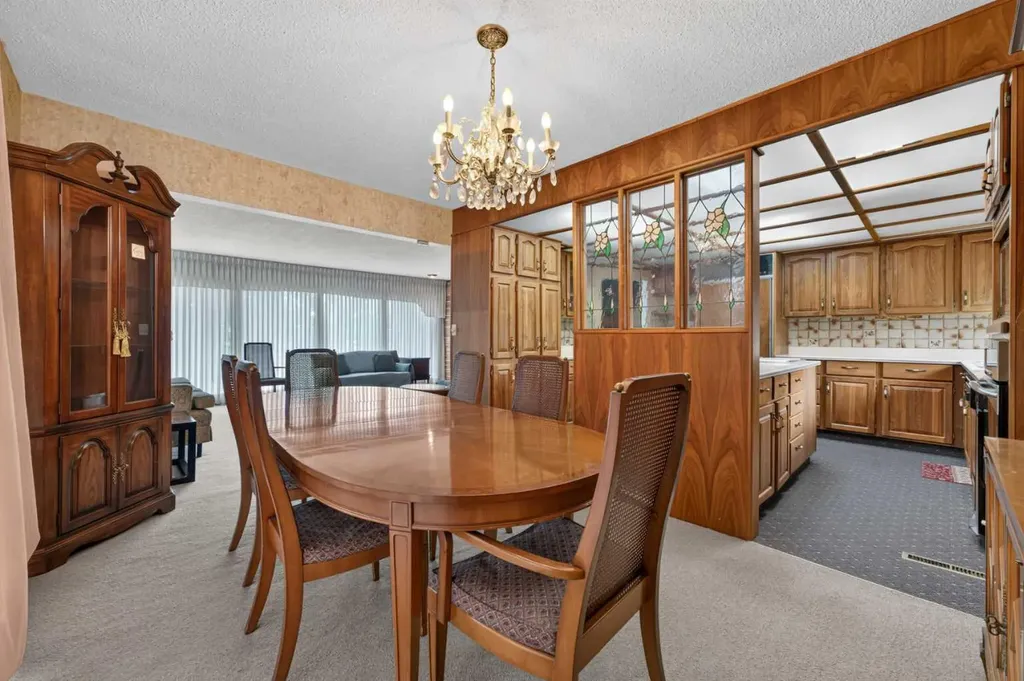 3340 Morley Crescent NW Calgary AB T2M 4K9