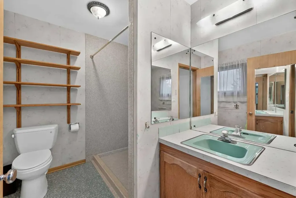 3340 Morley Crescent NW Calgary AB T2M 4K9