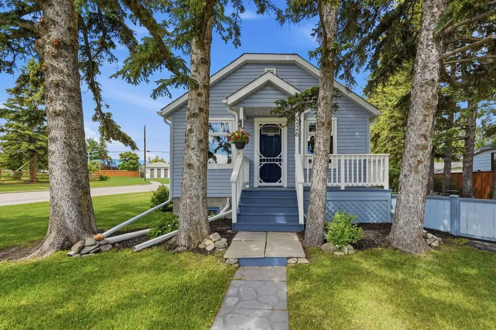 226 Edgar Avenue NW Diamond Valley AB T0L0H0
