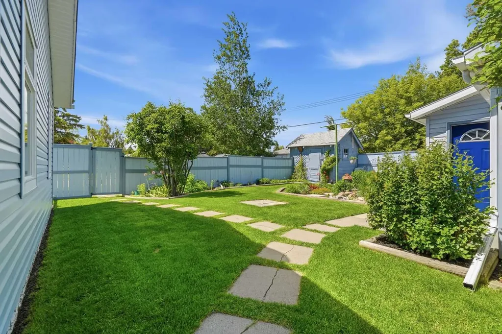 226 Edgar Avenue NW Diamond Valley AB T0L0H0