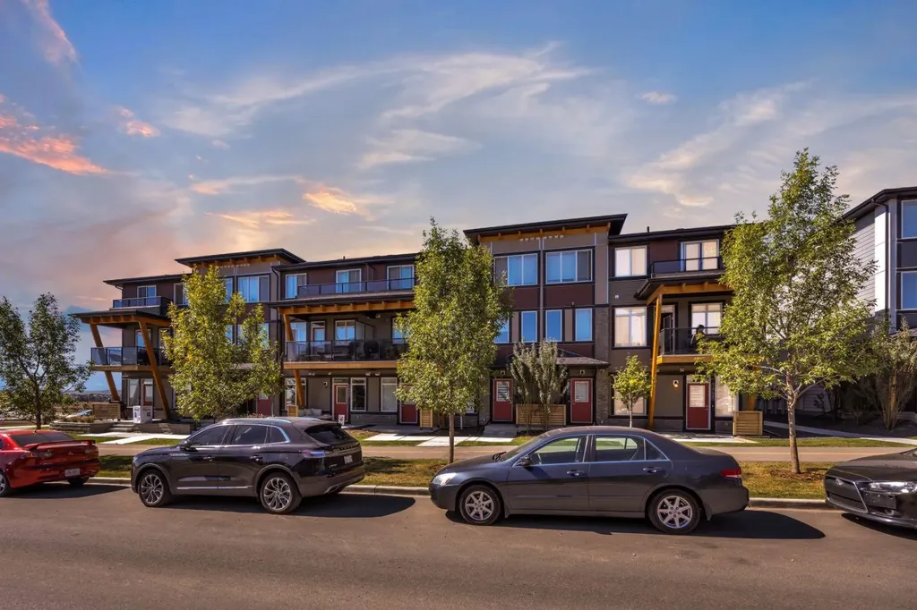 19625 45 Street SE Calgary AB T3M 3A7