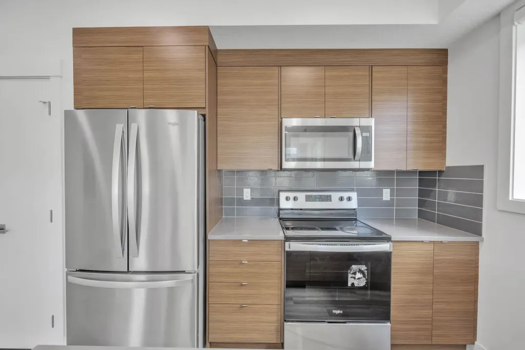 19625 45 Street SE Calgary AB T3M 3A7