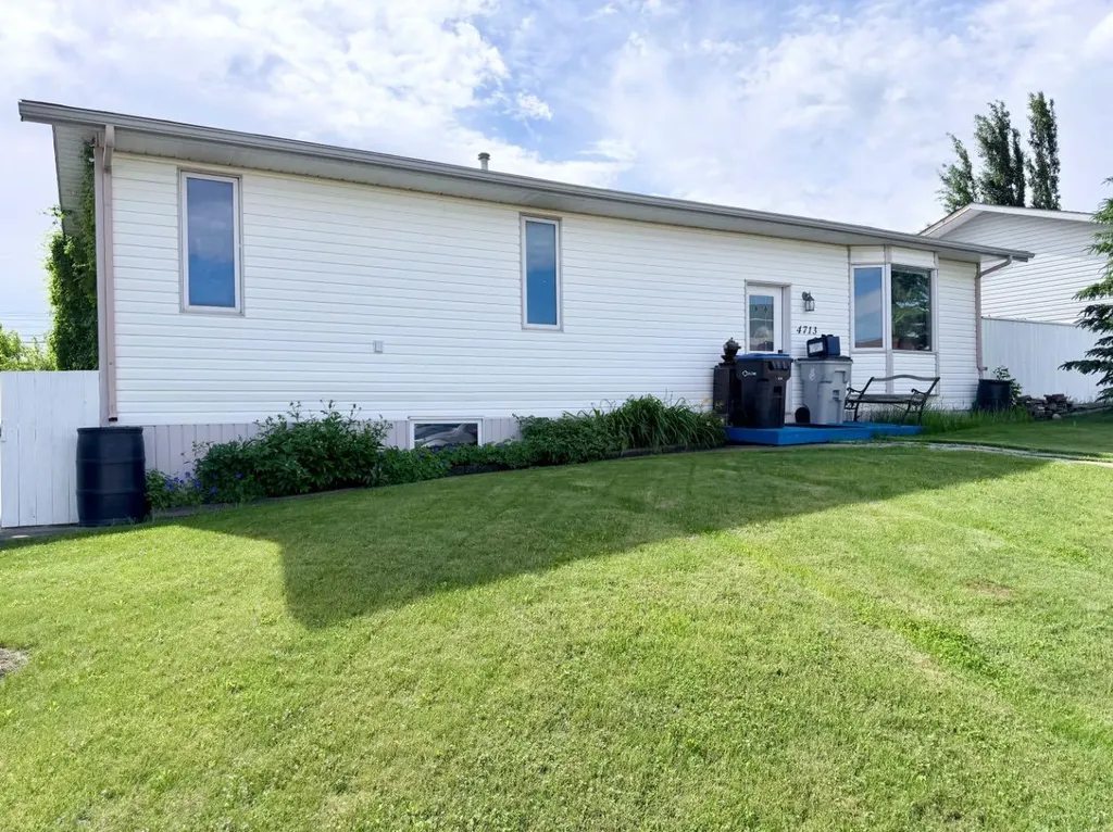 4713 43 Street Mayerthorpe AB T0E 1N0