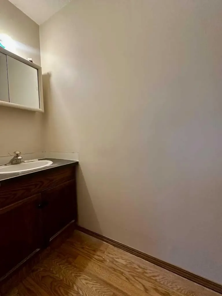 4713 43 Street Mayerthorpe AB T0E 1N0