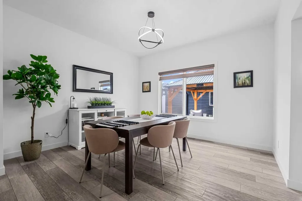 37 Legacy Glen Point SE Calgary AB T2X 4T2