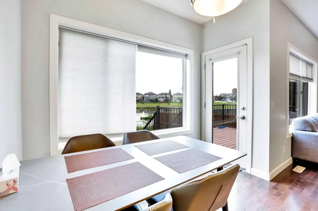 1728 Luxstone Drive SW Airdrie AB T4B 0H4
