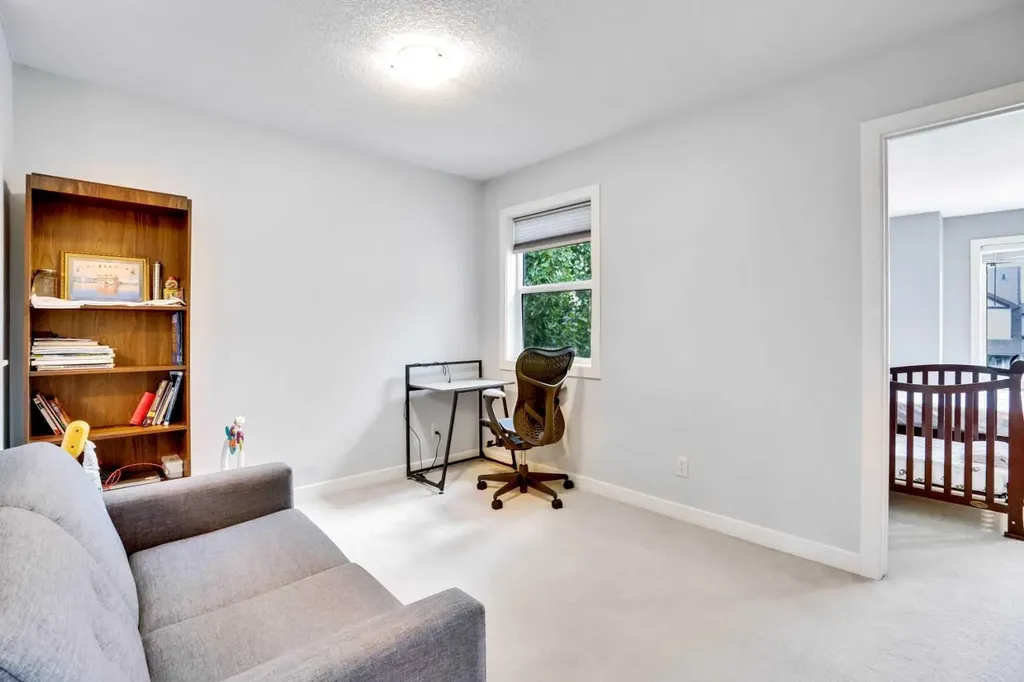 1728 Luxstone Drive SW Airdrie AB T4B 0H4
