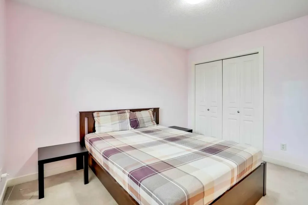1728 Luxstone Drive SW Airdrie AB T4B 0H4