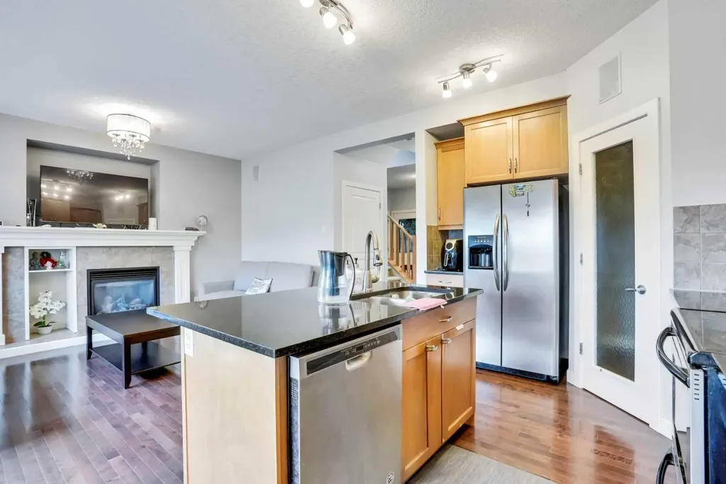 1728 Luxstone Drive SW Airdrie AB T4B 0H4