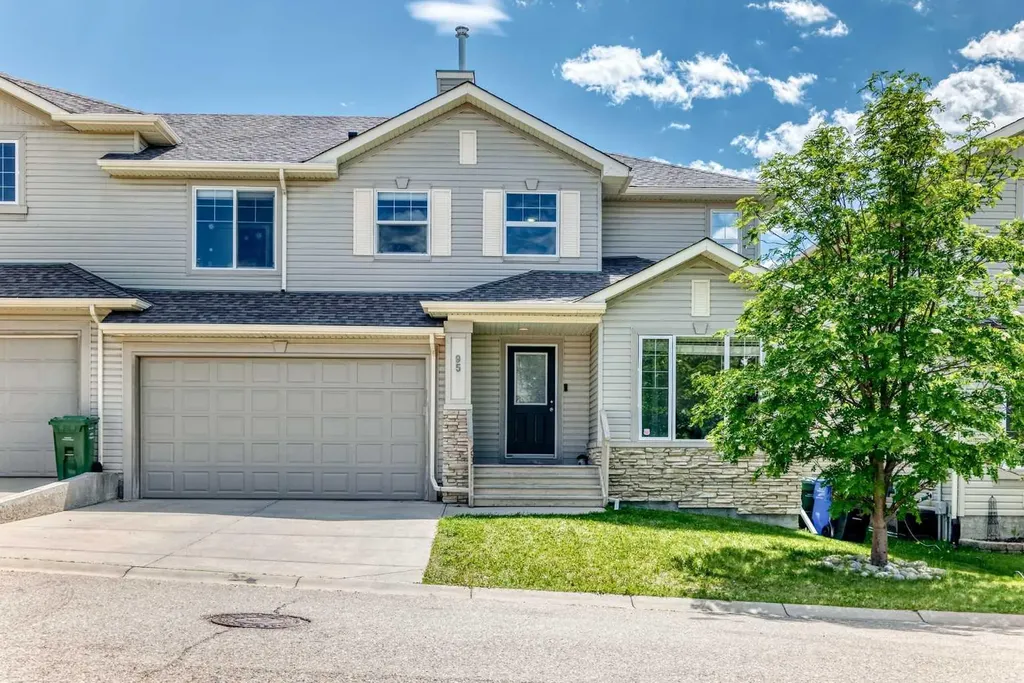 95 Rockledge Terrace NW Calgary AB T3G 5R9