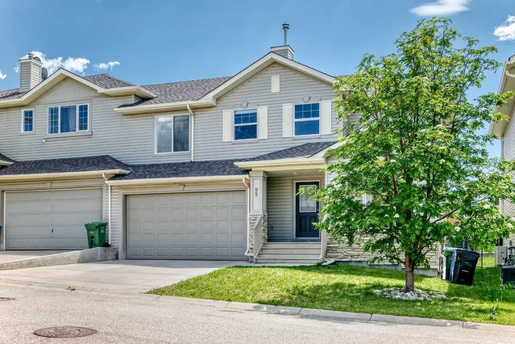 95 Rockledge Terrace NW Calgary AB T3G 5R9